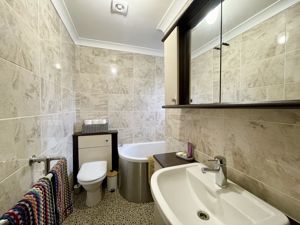 Photo 17- click for photo gallery